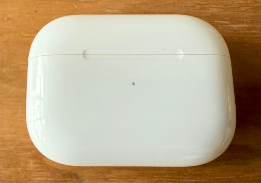 【美品】AirPods Pro 2 付属品完備　6月新品に交換済み