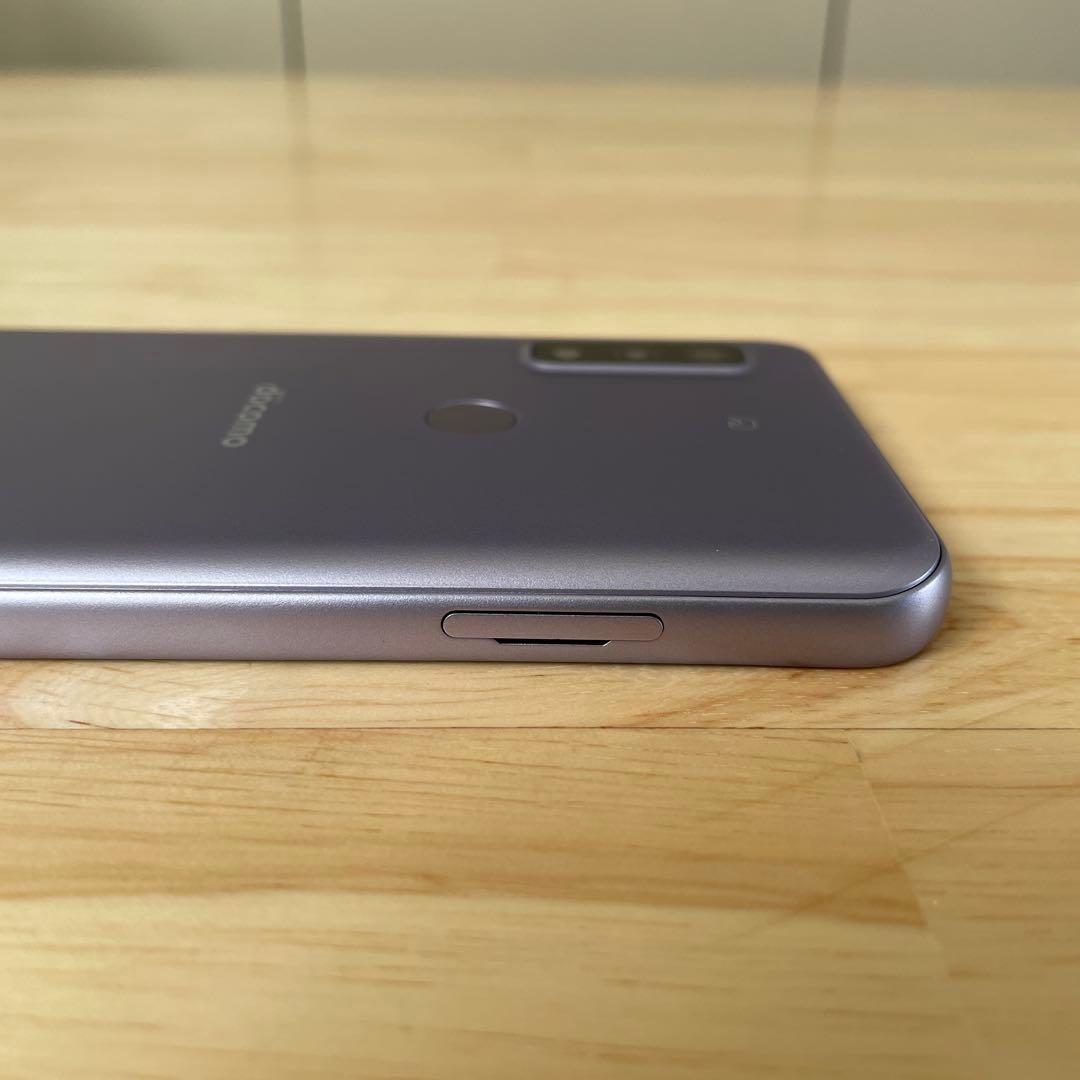 【美品】arrows We ドコモ F-51B (SIMフリー) パープル