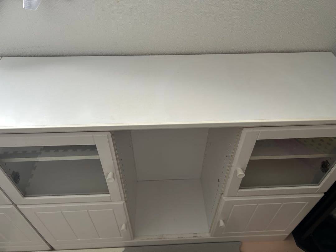 ホワイトキャビネット リビングボード サイドボード ガラス扉付き①