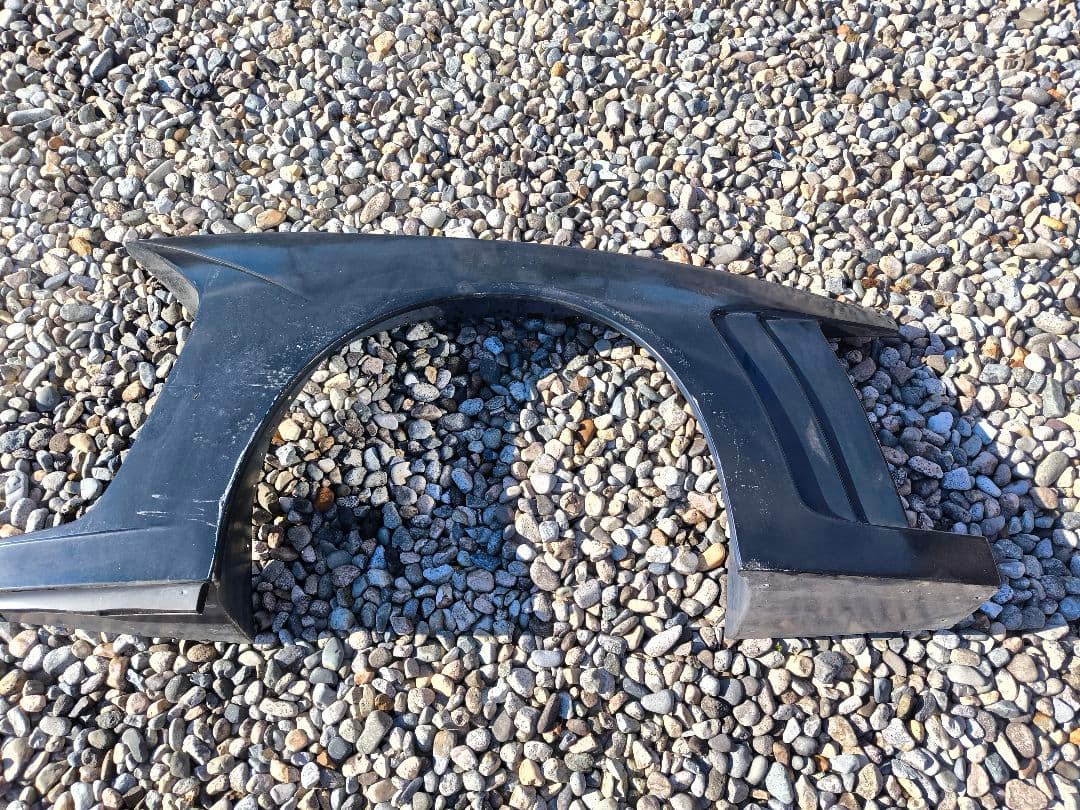 引き取り限定　100系ハイエース　ブリスターフェンダー