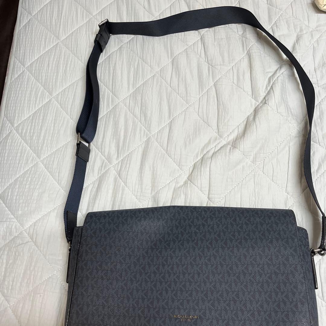 MICHAEL KORS ネイビー バッグ
