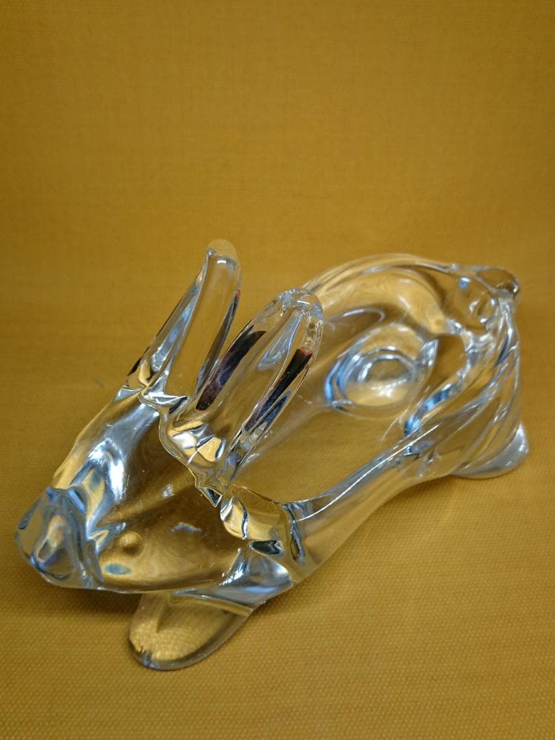 【美品】小物入れ　クリスタルガラス　兎　置物　インテリア　工芸品　A1555