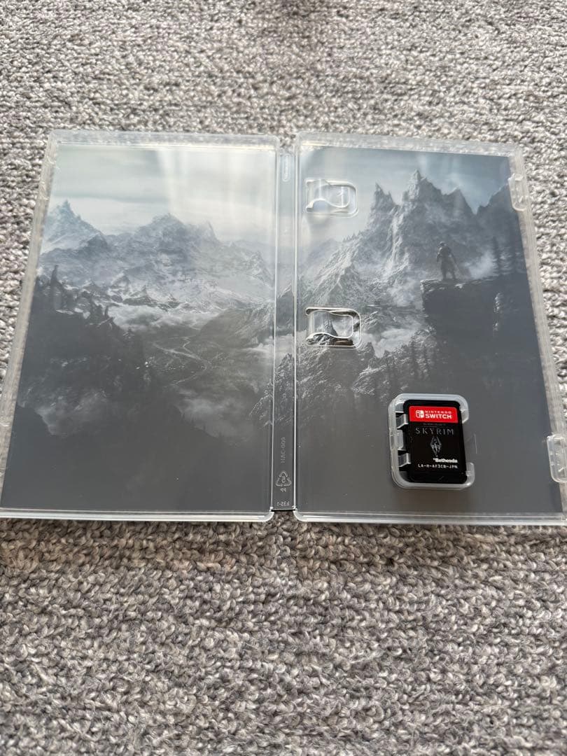 Nintendo Switch 本体 グレー 付属品完備　おまけ付き