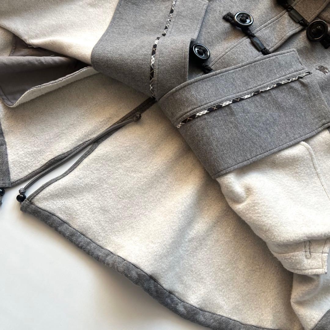 Burberry バーバリー　ファー付き　ポンチョ　コート