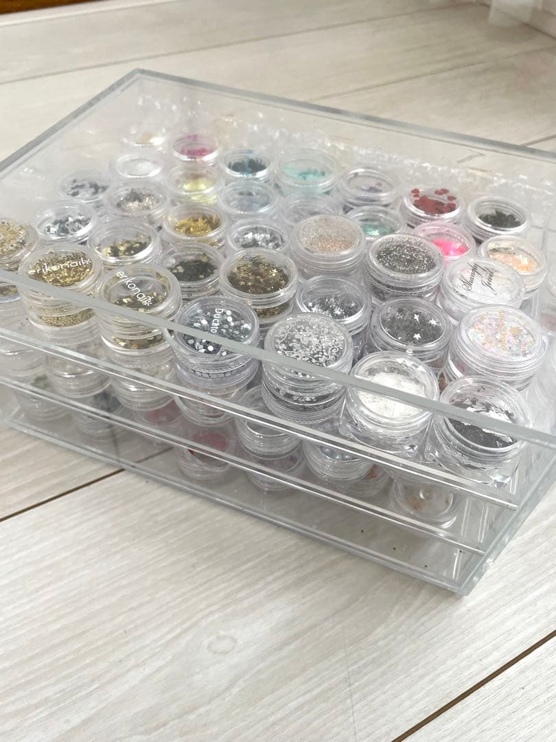 ネイルアート用品まとめ売り　ジェルネイル　ラメ　ホロ　メタル　パーツ