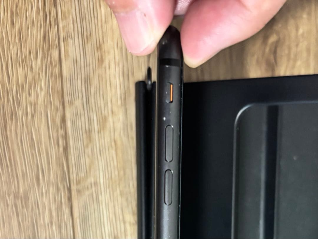 SIMロック解除済み iPhone 8 スペースグレイ 本体