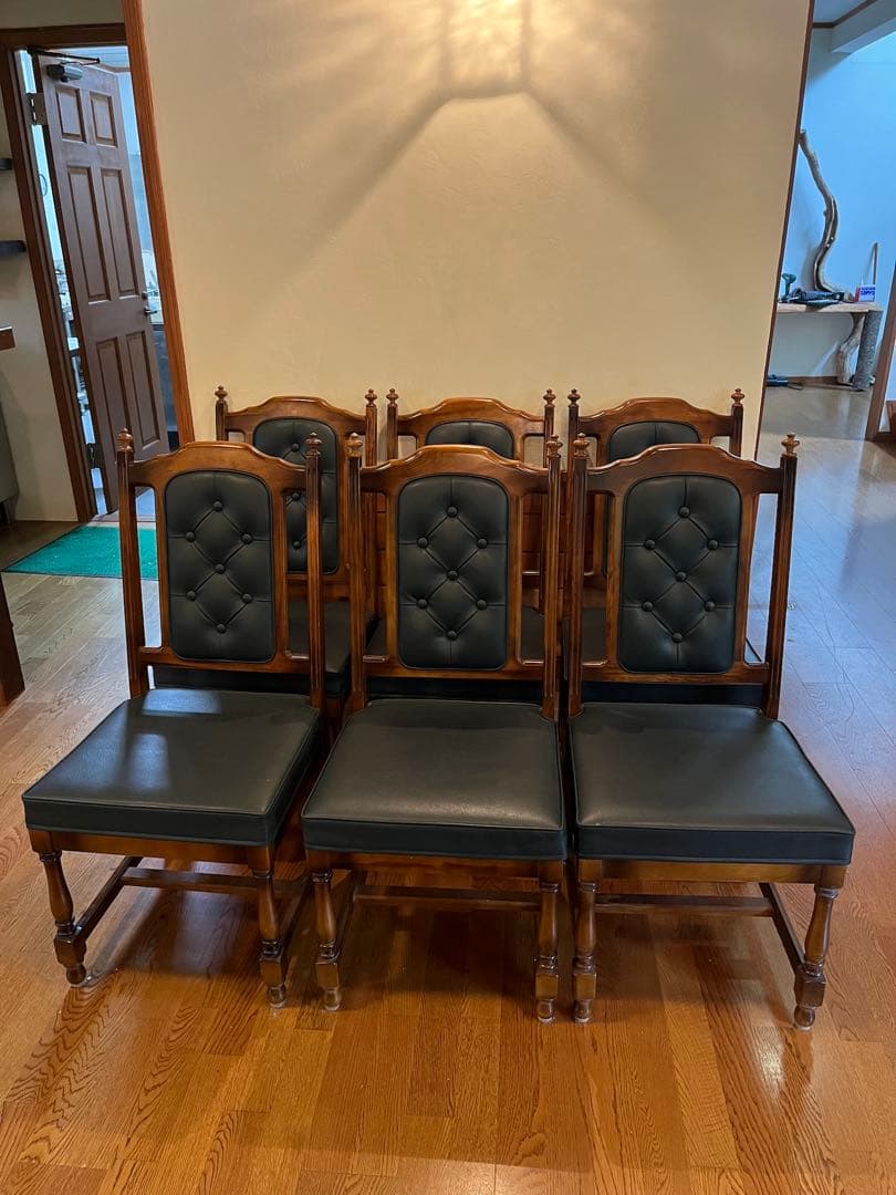 【カリモク】クラシックスタイル ダイニングチェア　1脚