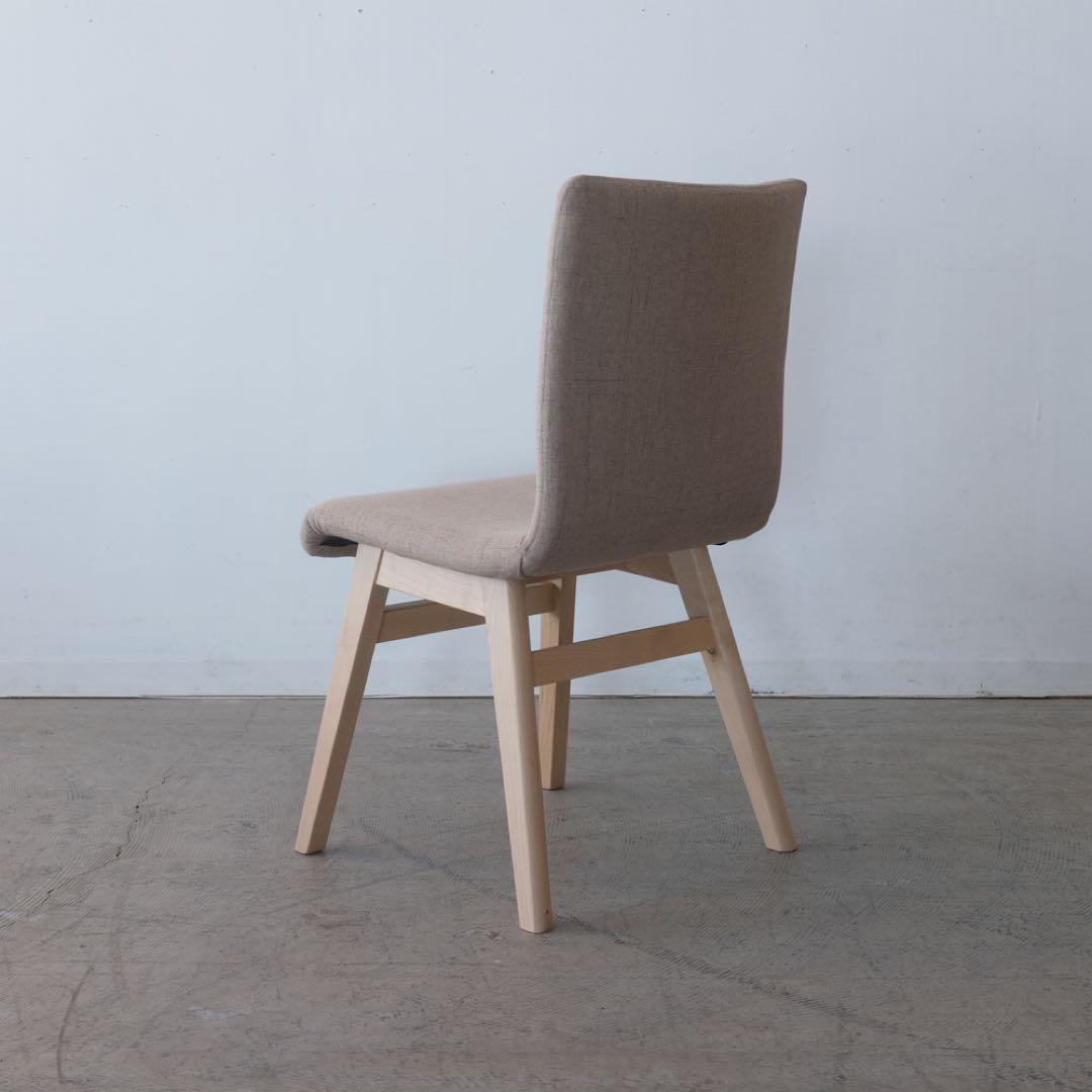 ベージュファブリックダイニングチェア