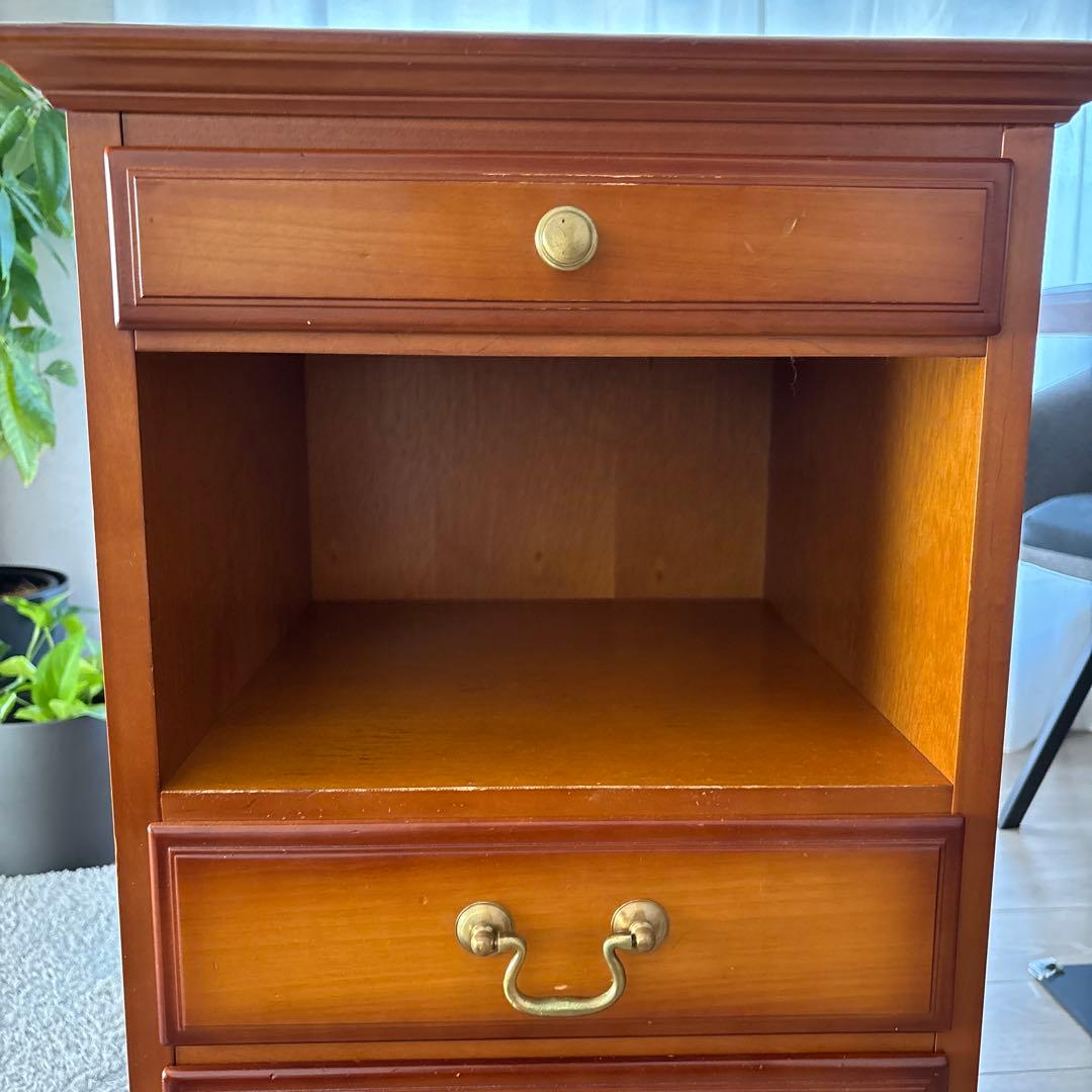 イタリア調木製チェスト