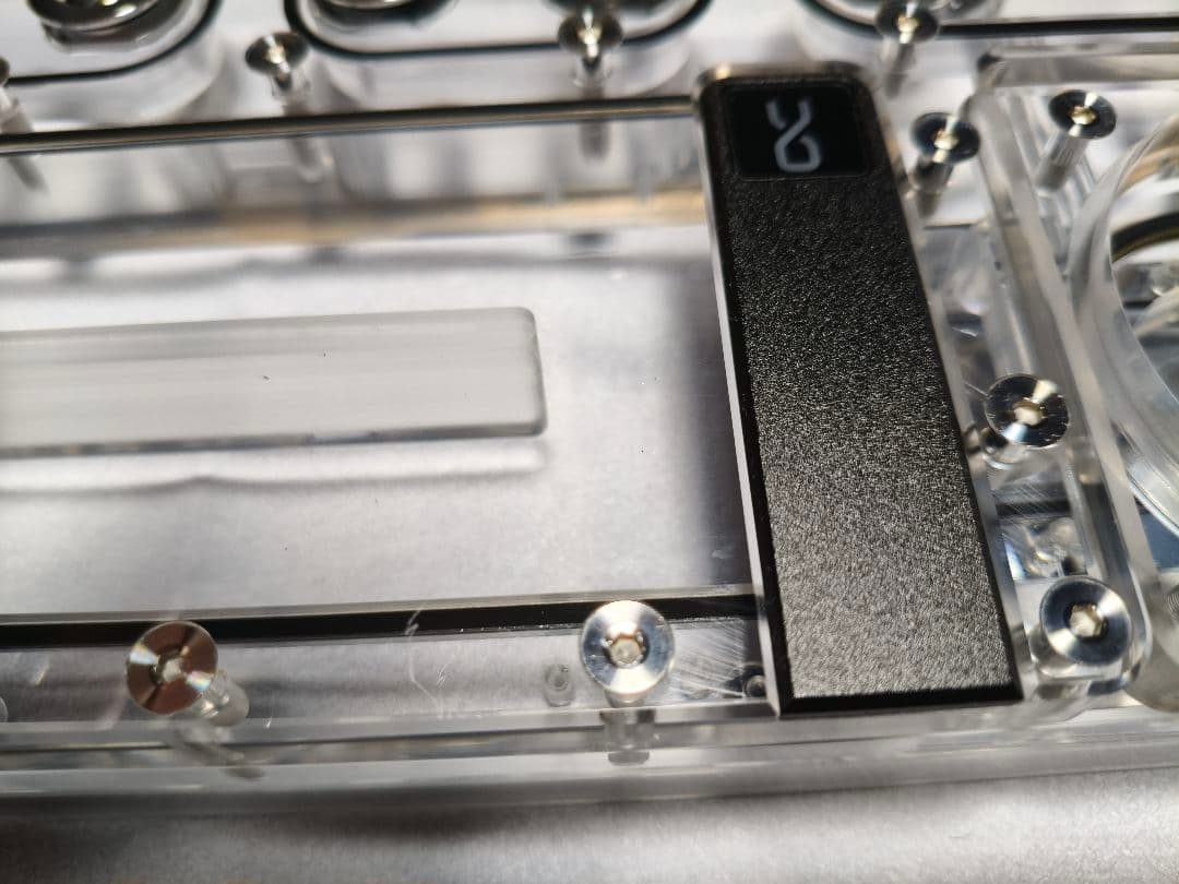 PC用ファン・クーラー Alphacool Core Distro Plate 240 Right