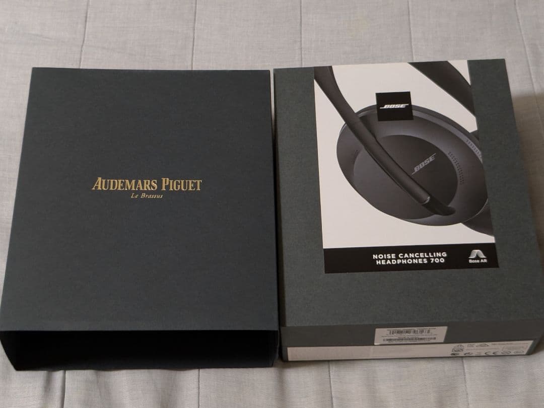 新品未使用！オーデマピゲ　ノイズキャンセリング　700 ボーズ　ヘッドフォン