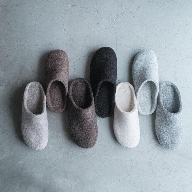 未使用 Hemskor（ヘムスコー）羊毛フェルトルームシューズ（踵なし）袋付き