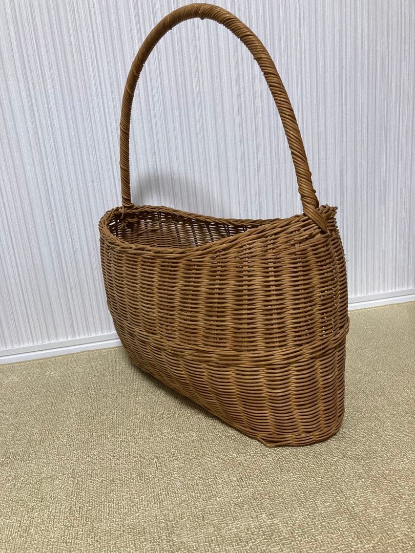 大きいラタンパニエ 籐編みバスケット ブロカントショップアンティーク家具店購入