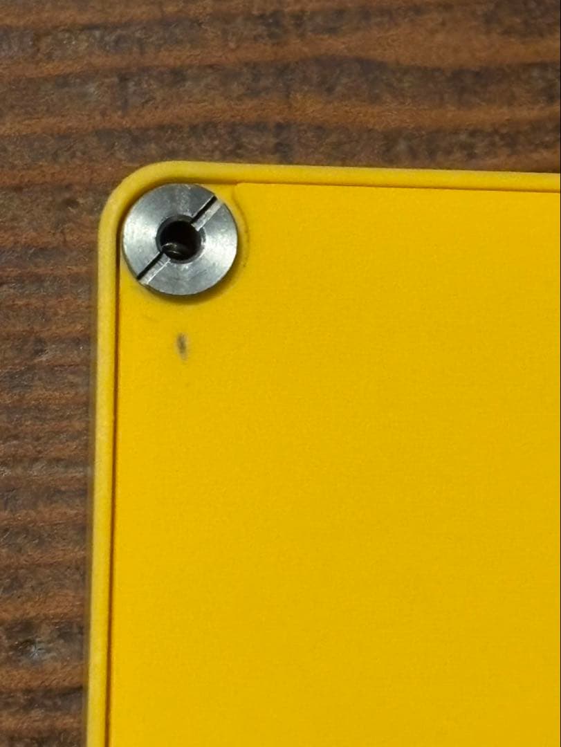 Playdate ハンドヘルドゲーム機 イエロー(専用付属ケーブルなし)