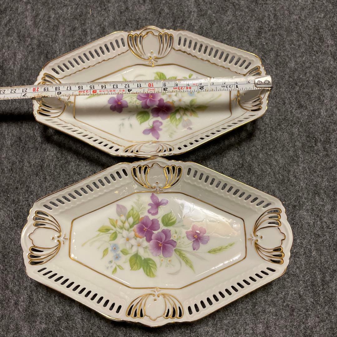 Reine Handarbeit レーンハンダーベート 花柄装飾の皿 2枚セット