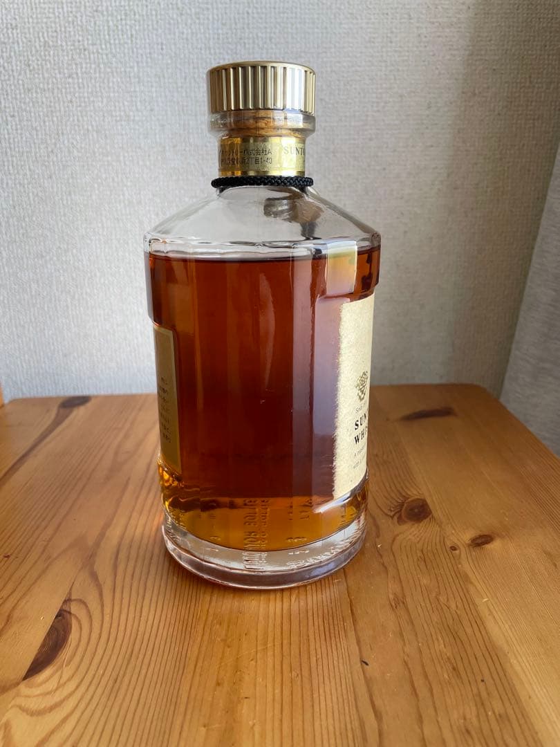 響　ゴールドラベル　700ml ウイスキー 17年相当 サントリー