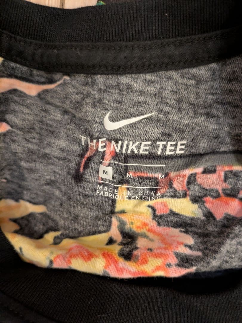 ナイキ　フローラル　フラワー　セットアップ　NIKE　NSW