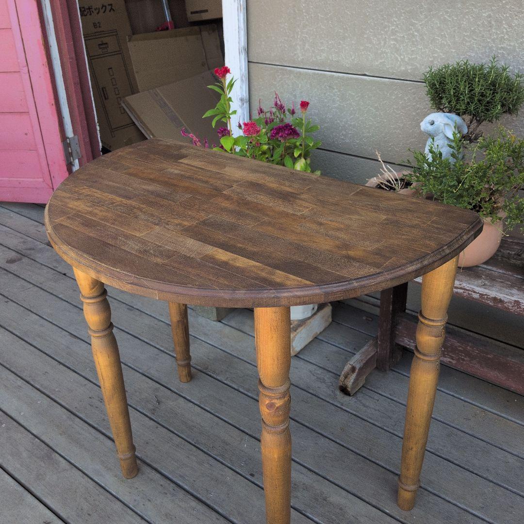 カントリー木工　家具　ろくろ脚のハーフラウンドテーブル
