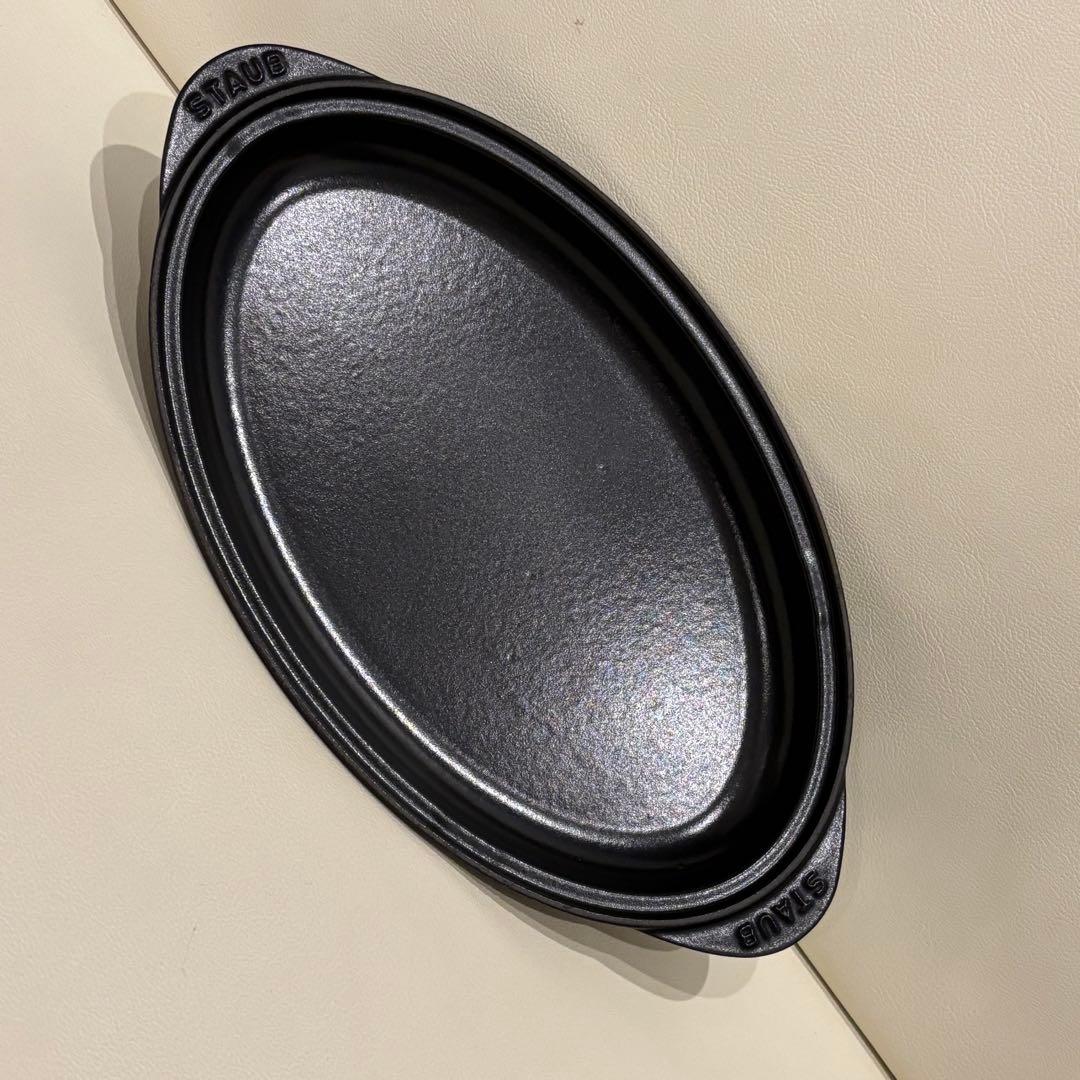 ストウブ　シャローオーバルホットプレート