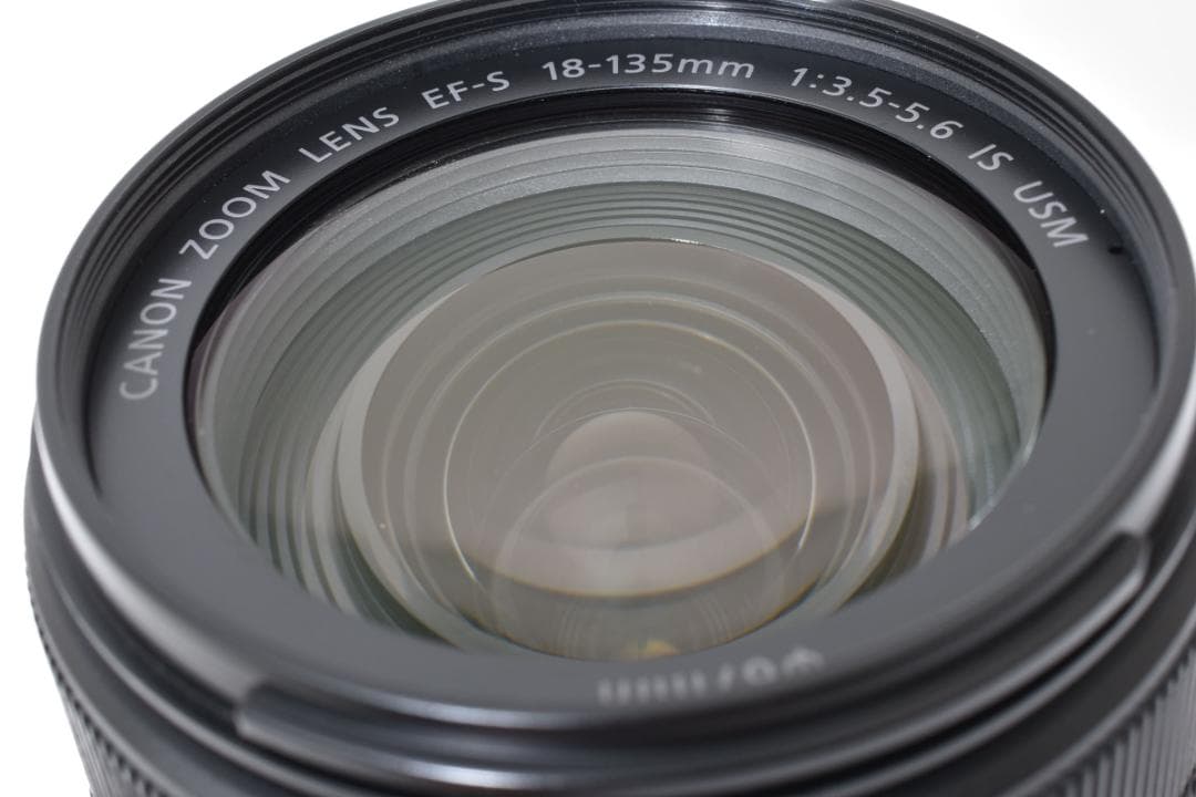 【美品】Canon EF-S 18-135mm F3.5-5.6 IS USM