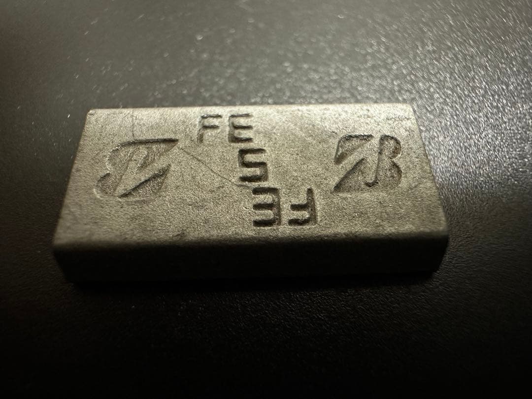 【4本購入必須】アルファロメオジュリエッタ18インチ純正アルミホイール(4/4)