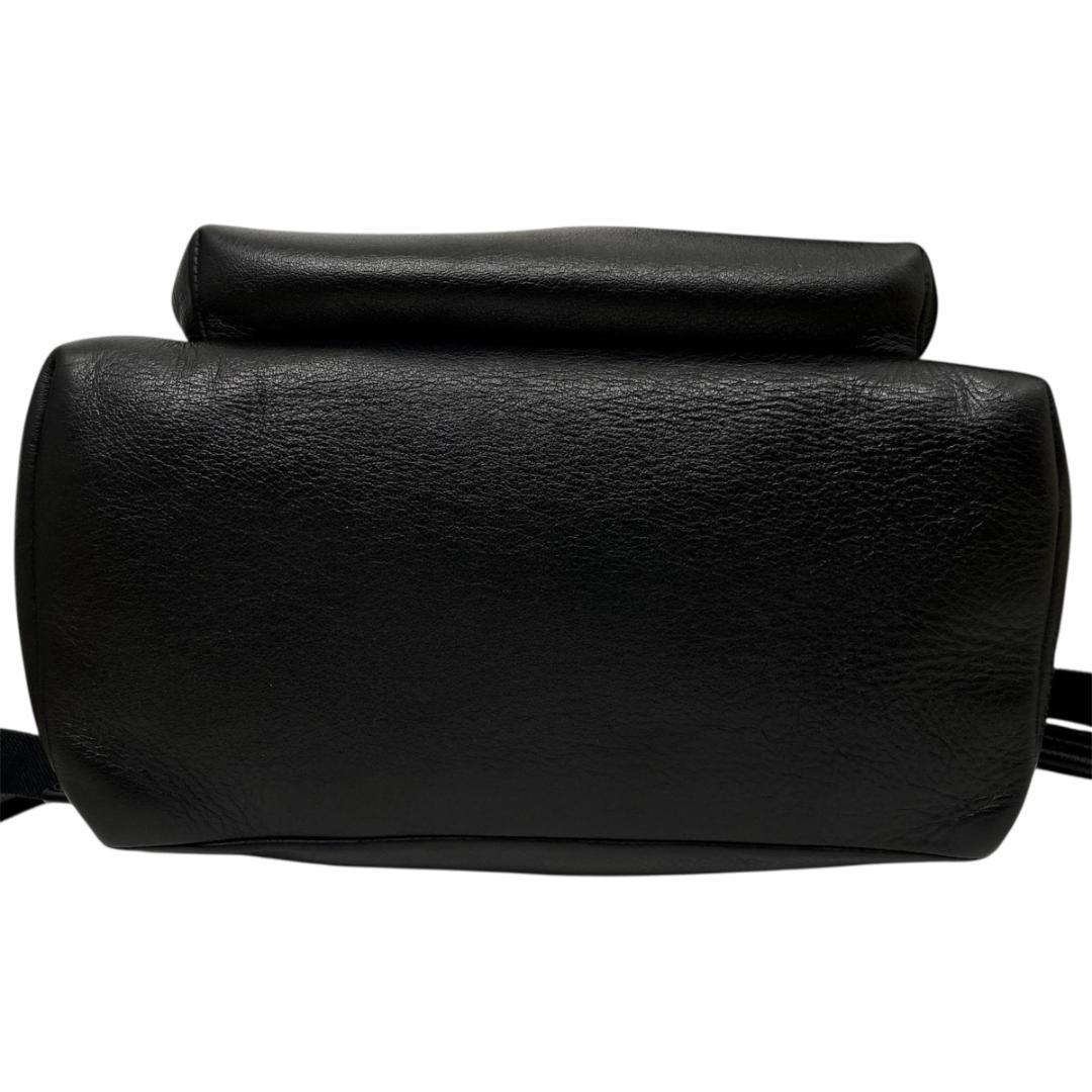 バレンシアガ エブリデイ バックパック リュック レザー シボ革 黒 ロゴ