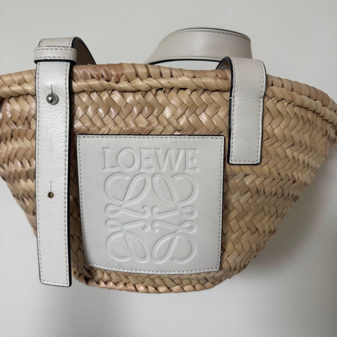 ロエベ　LOEWE ホワイト　カゴバッグ