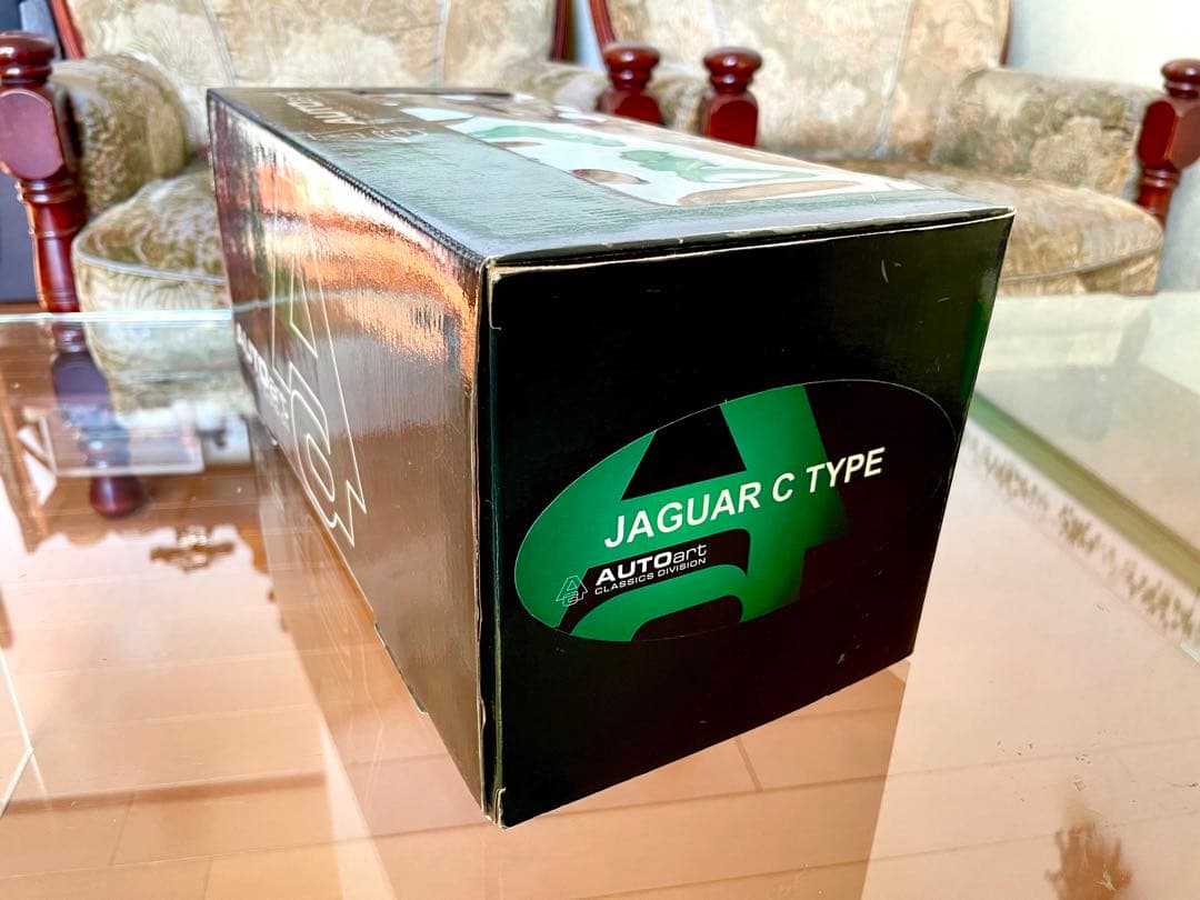1/18 オートアート ジャガー Cタイプ ブリティッシュグリーン未展示