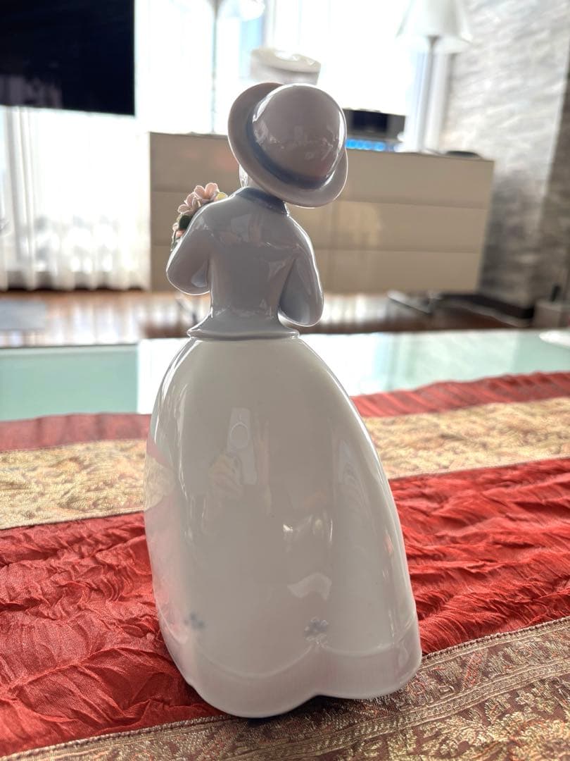 【絶版 希少 美品】リヤドロ LLADRO 6869 「大好きな香り」