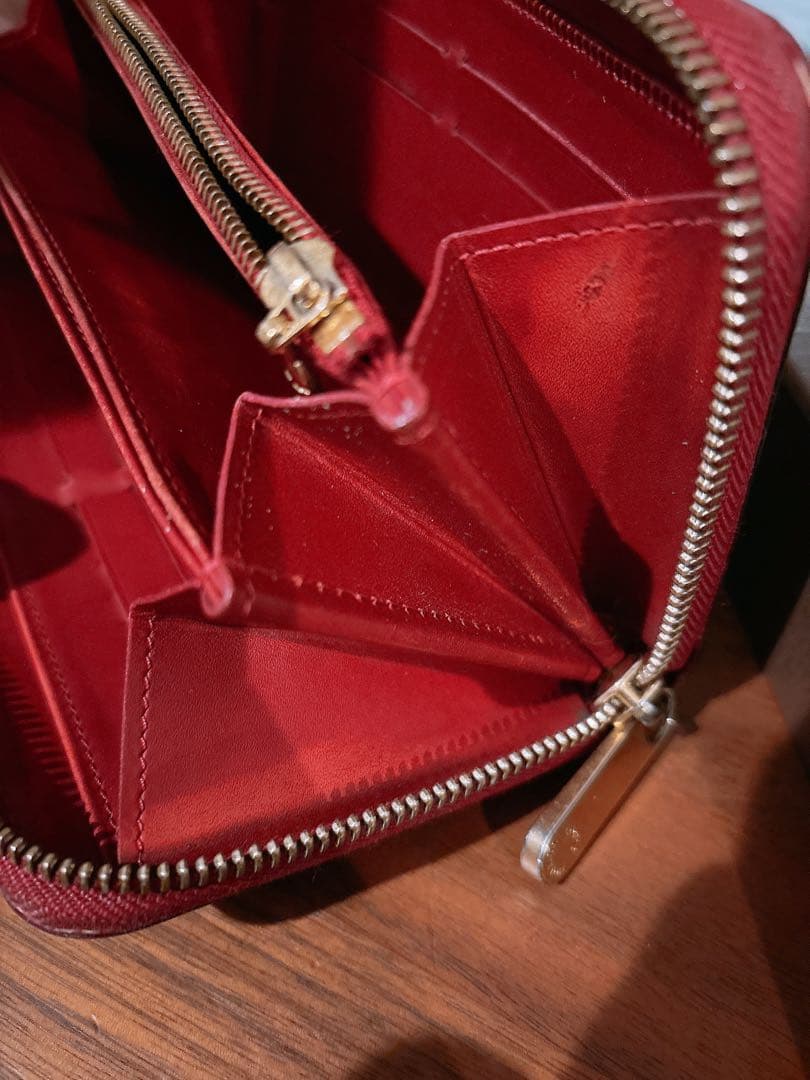 【美品】ルイヴィトン ヴェルニ ジッピーウォレット 長財布 ボルドー 赤 黒