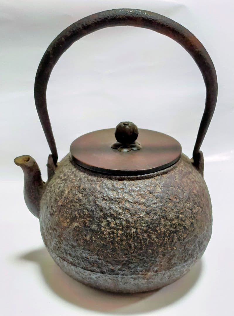 龍文堂　　鉄瓶