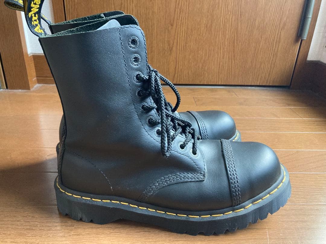 Dr.Martens ドクターマーチン 10966 キャップトゥブーツ UK9