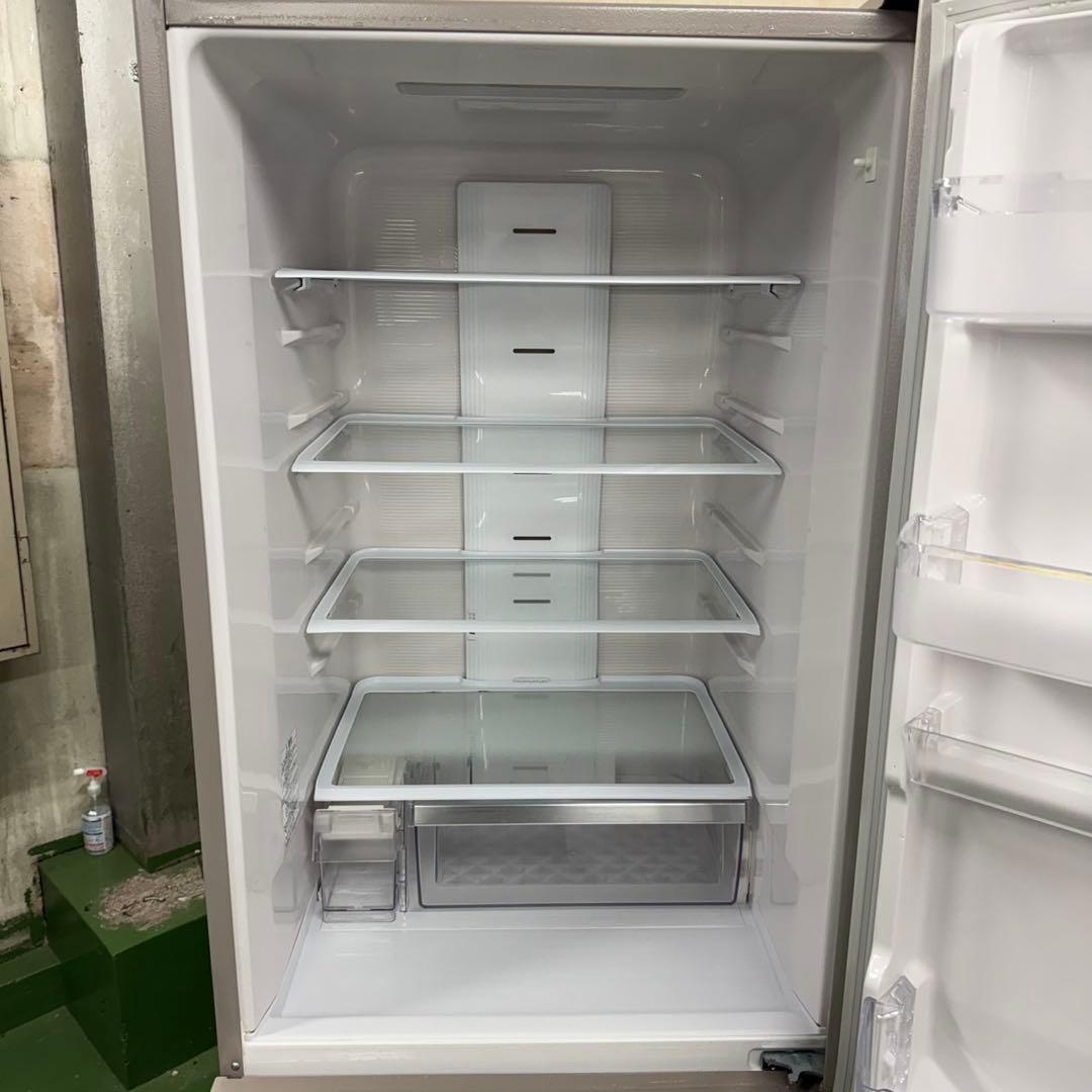 228 大型冷蔵庫　300L〜400L 自動製氷機付　美品　保証込　格安　関東圏