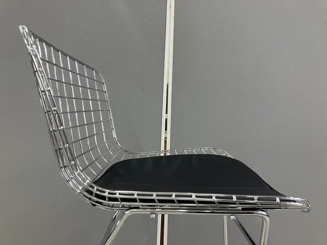 ハイチェア N plus リプロダクト ハリー・ベルトイア シルバー①