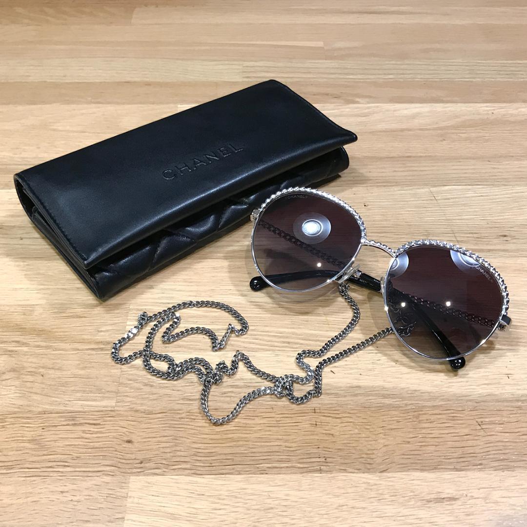 新品同様 シャネル チェーン付き サングラス シルバー ブラウングラデーション