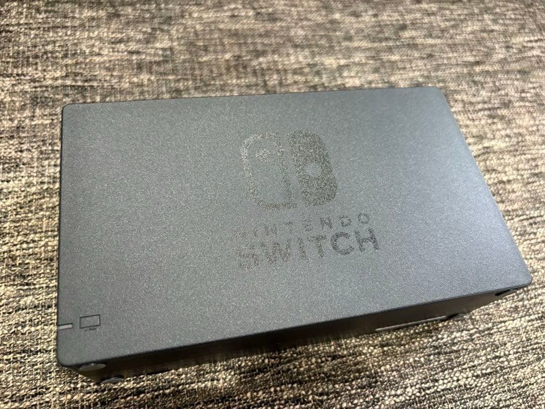 Nintendo Switch 本体、スマブラ、マリオカート8 ソフトセット