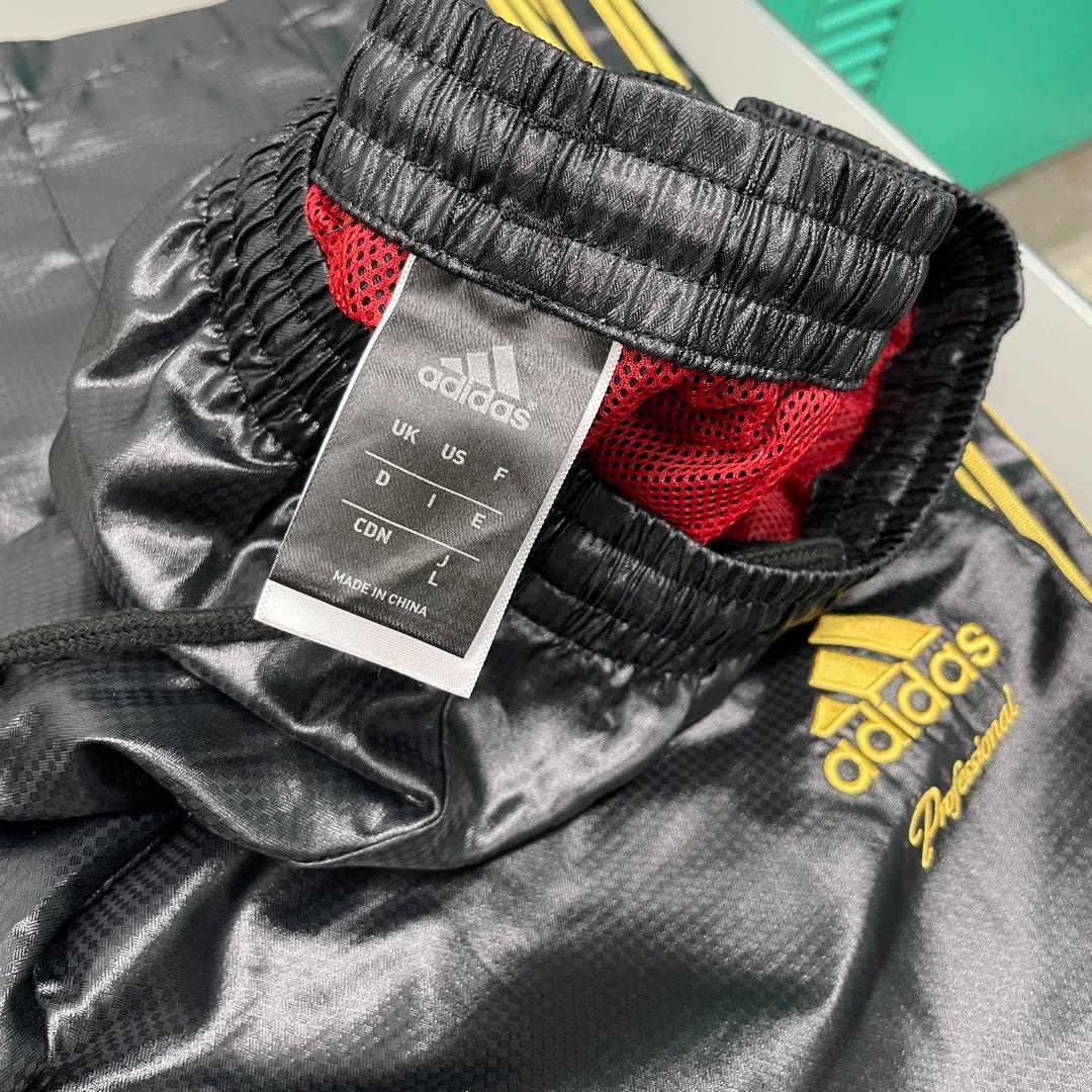 新品‼️アディダス プロフェッショナル　ウインドブレーカー上下セットアップ