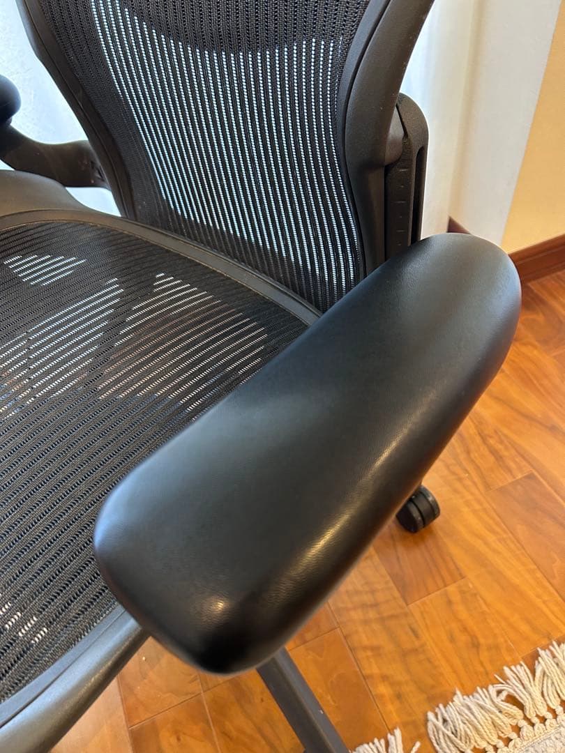 アーロンチェア