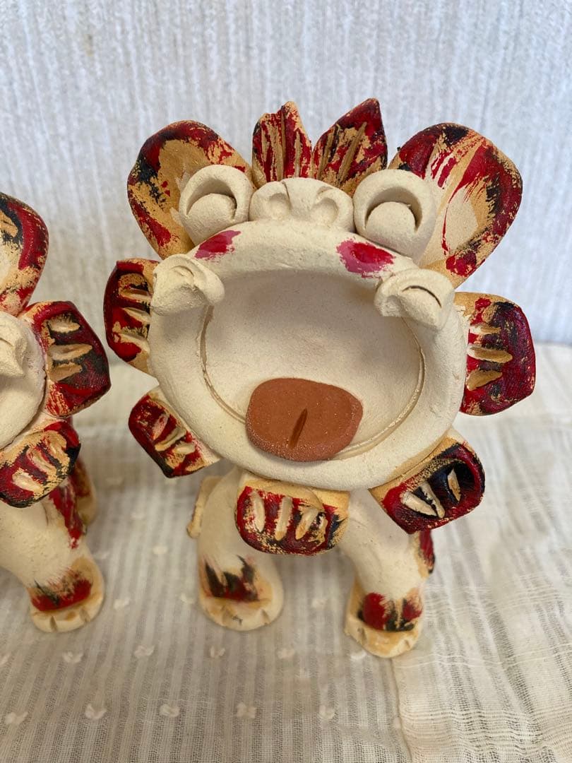 シーサー　御守り　魔除け　厄除け　笑顔　ニコニコ　花シーサー　陶器　やちむん沖縄