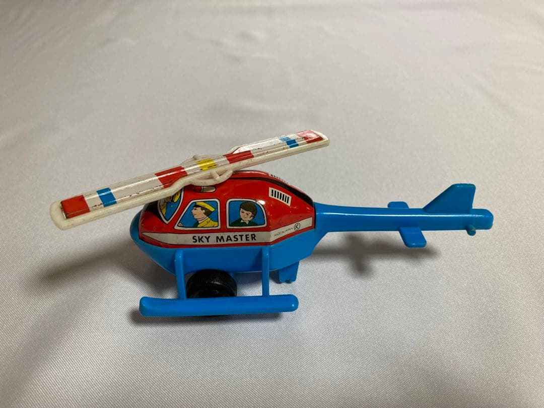 【まとめ売り4点】ブリキTONKA 救急車　ヘリ　汽車　イチコー電車