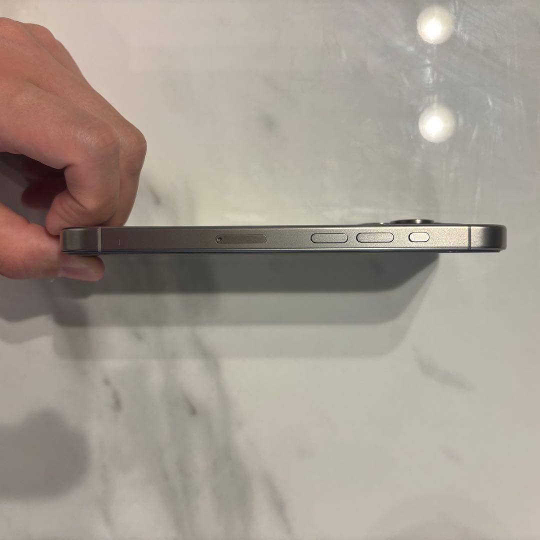 iPhone15Pro 128GB ナチュラルチタニウム 注意あり