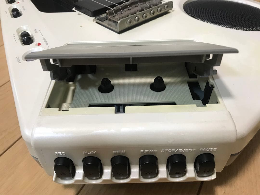 CASIO EG-5 カセットレコーダー内蔵エレキギター　カセット・電池付き