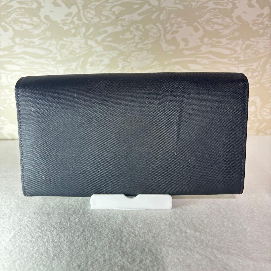 美品　PRADA プラダ　ブラック ナイロン　長財布　二つ折り財布