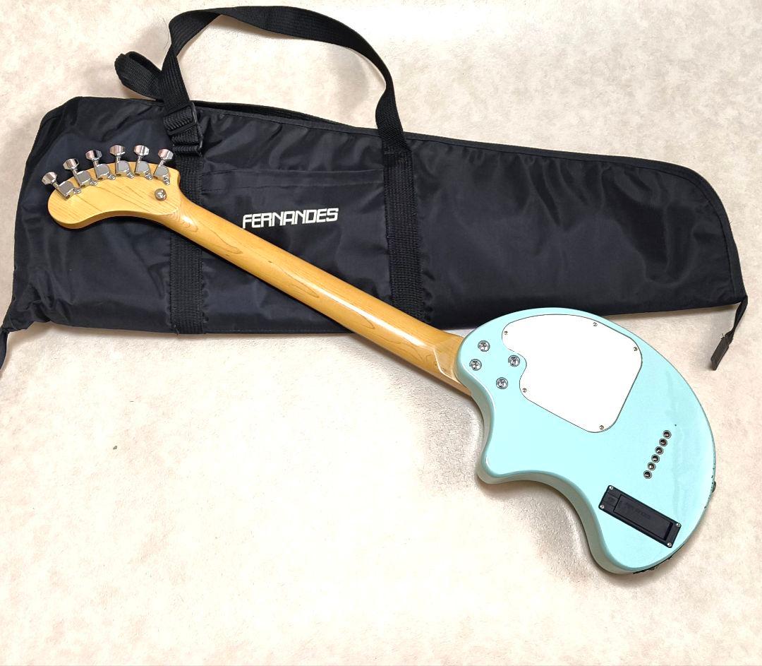 【美品】ZO-3 ライトブルー アンプ内蔵ミニギター 専用ケース付 ぞーさん