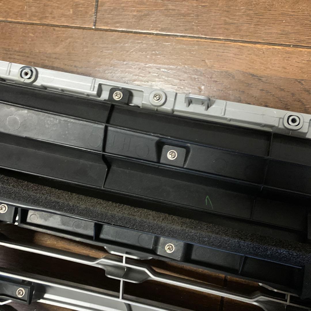 スバル アウトバック bs9 グリル　純正