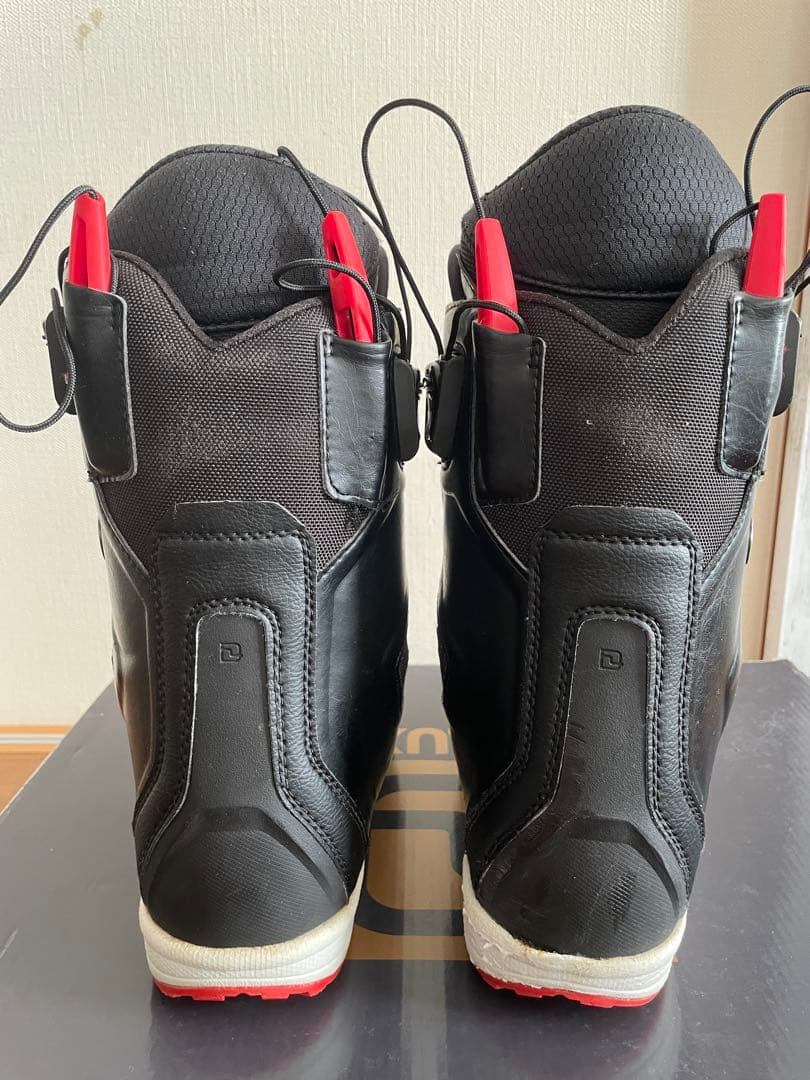 DEELUXE Empire スノーボードブーツ ブラック/レッド