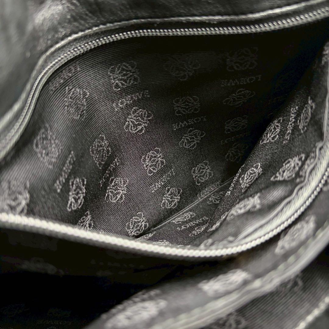 極美品✨ロエベ フラメンコ ショルダーバッグ 巾着型 アナグラム ブラック