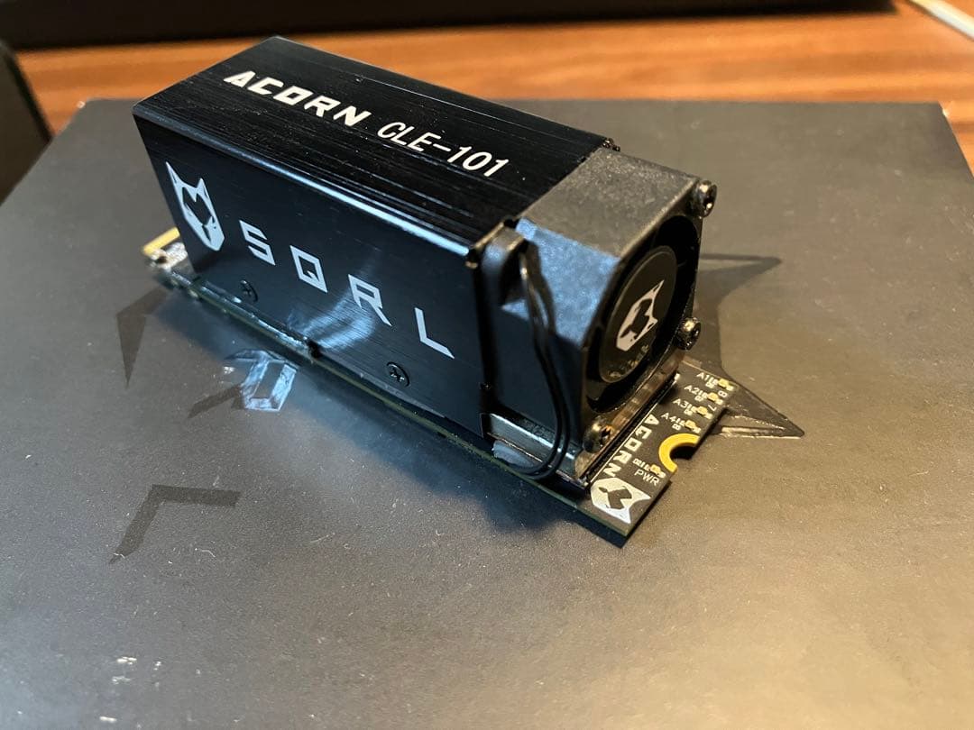 SQRL ACORN CLE-101 FPGA アクセラレータ