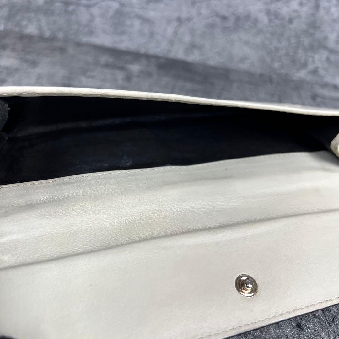 GUCCI ラブリーハート GGエンボス レザー長財布 アイボリー