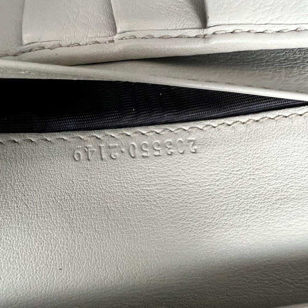 GUCCI ラブリーハート GGエンボス レザー長財布 アイボリー